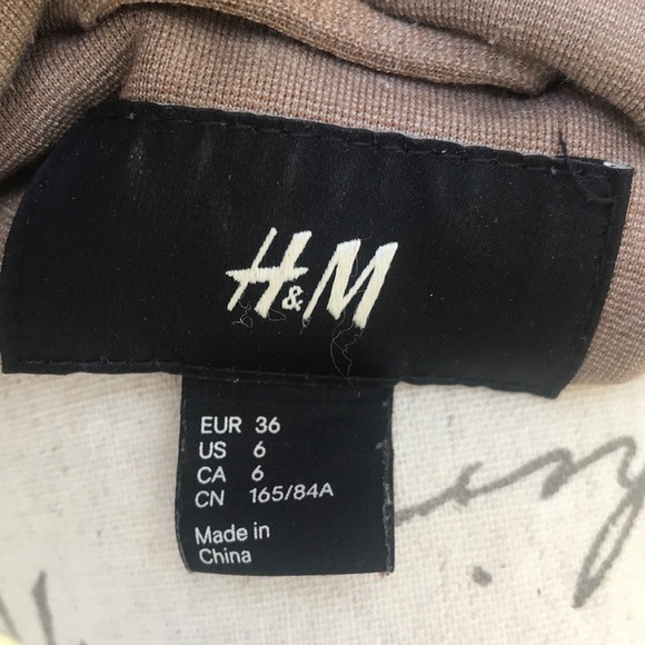 Blazer - Picture 4 of 4